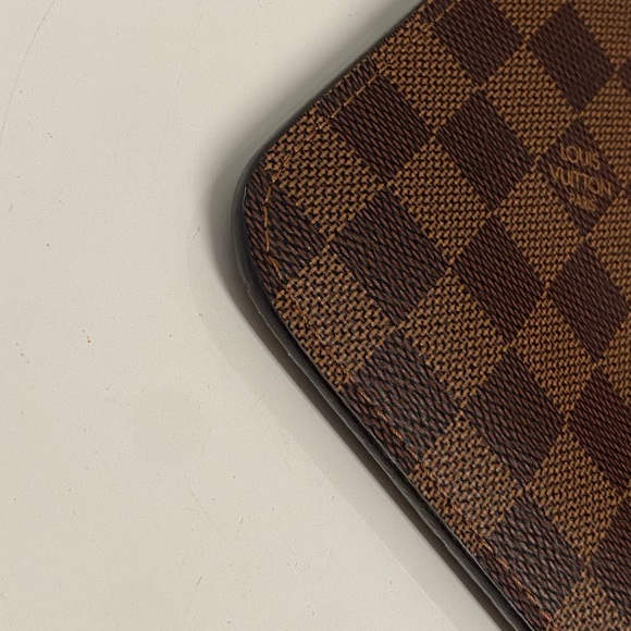 Louis Vuitton Damier pouch - Picture 4 of 16